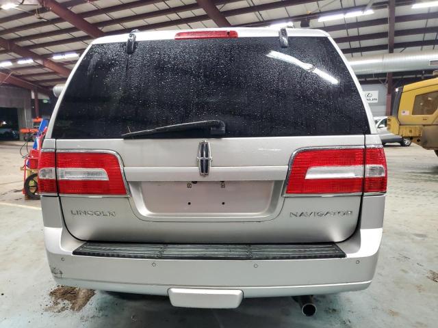 81691483-2013-lincoln-navigator_6