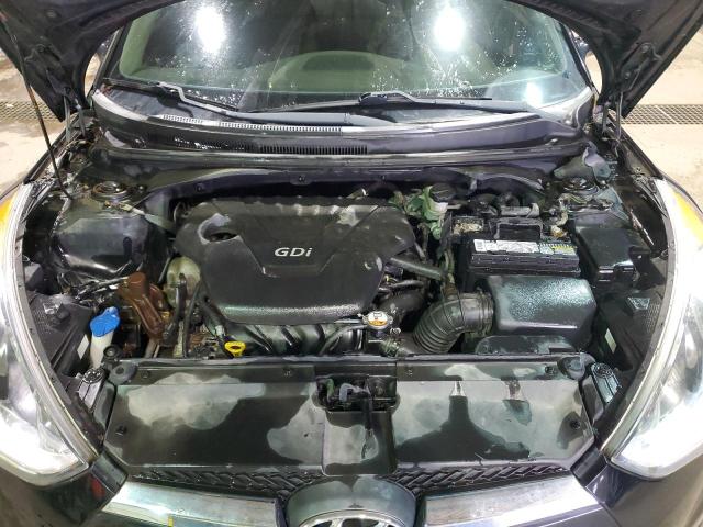 81710714-2013-hyundai-veloster_11