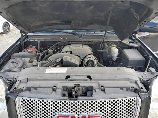 81712713-2011-gmc-yukon_12