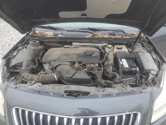 81770983-2011-buick-regal_11