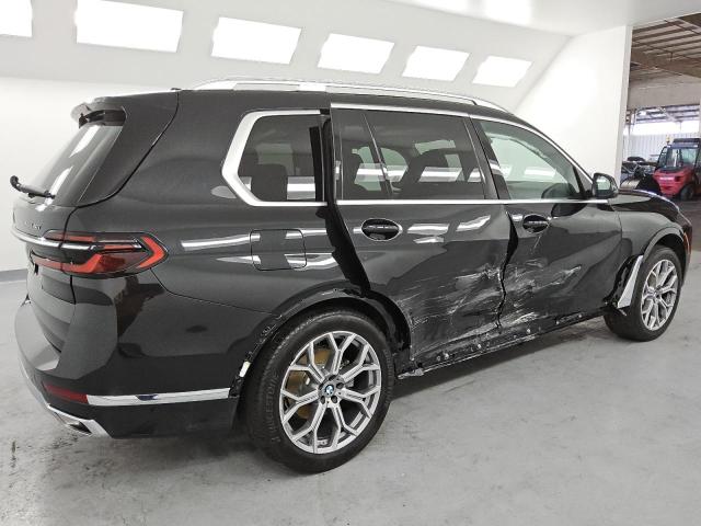 81777784-2024-bmw-x7_3