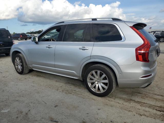 81805454-2016-volvo-xc90_2