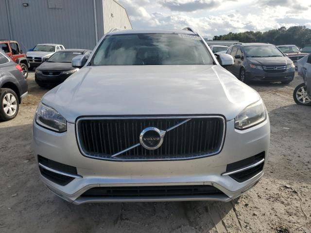 81805454-2016-volvo-xc90_5