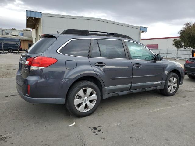 81821974-2011-subaru-outback_3