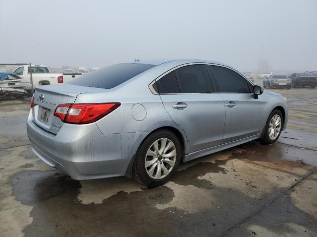 81834593-2015-subaru-legacy_3