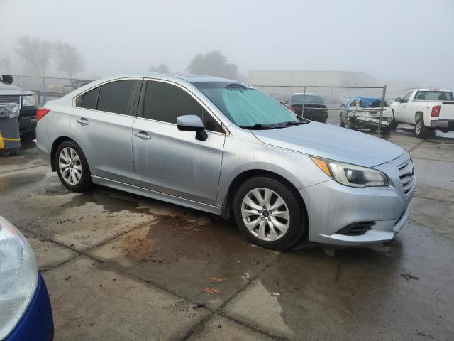 81834593-2015-subaru-legacy_4