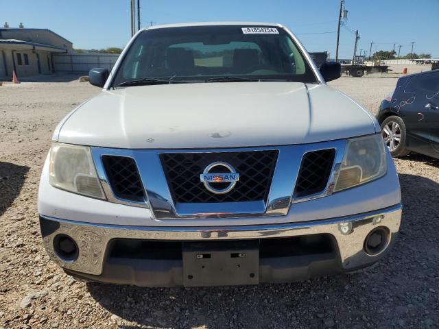 81854254-2010-nissan-frontier_5