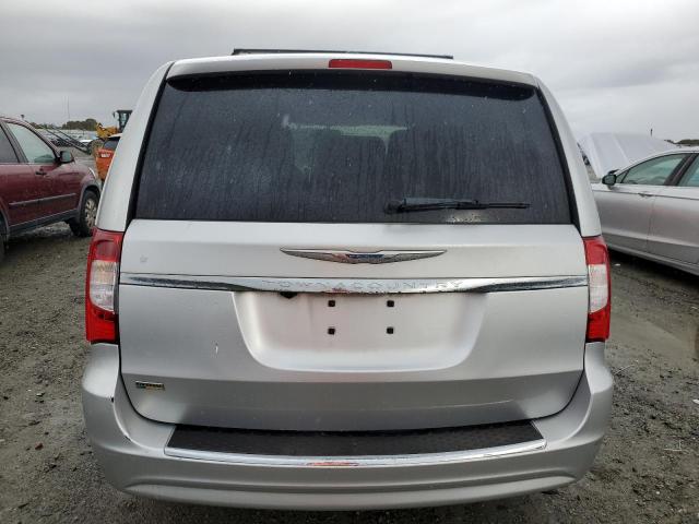 81859894-2012-chrysler-minivan_6