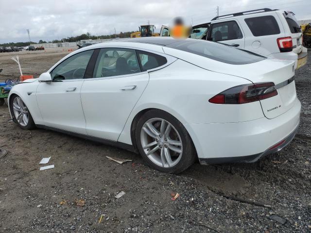 81860123-2014-tesla-model-s_2