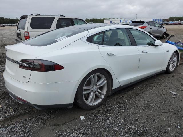 81860123-2014-tesla-model-s_3