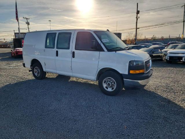 81899314-2021-gmc-savana_3