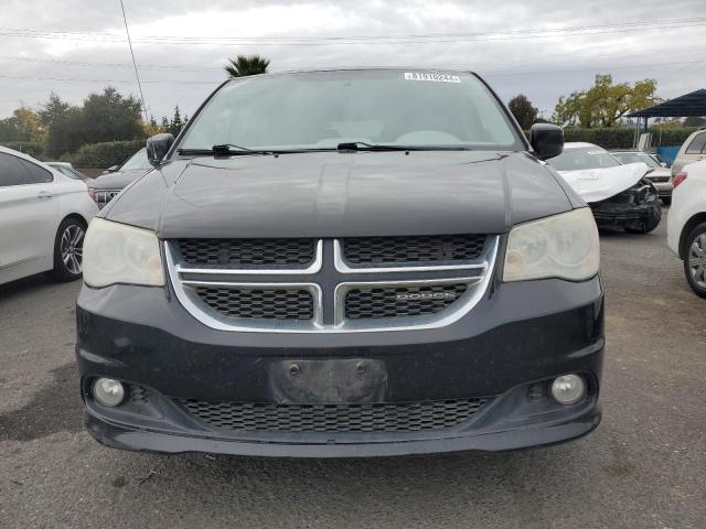 81910244-2011-dodge-caravan_5