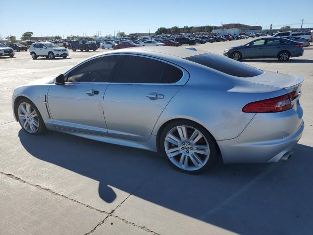 81916854-2010-jaguar-xf_2