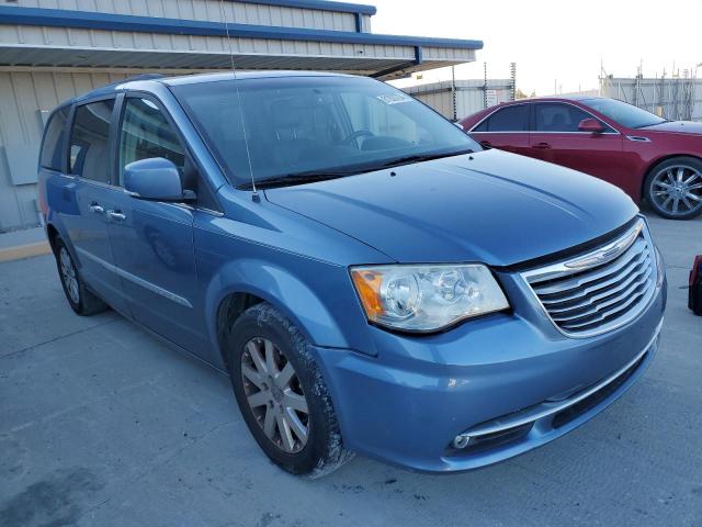 81926704-2011-chrysler-minivan_4