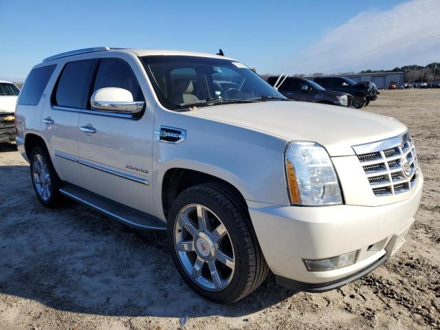 81939493-2012-cadillac-escalade_4