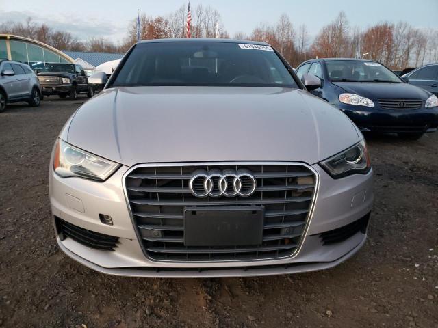 81946554-2015-audi-a3_5