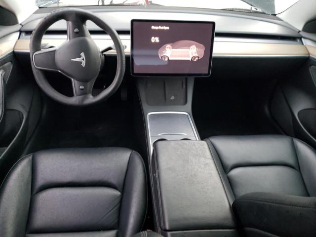 82009583-2022-tesla-model-3_8