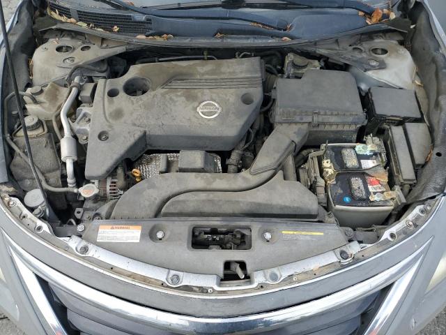 82015124-2014-nissan-altima_11