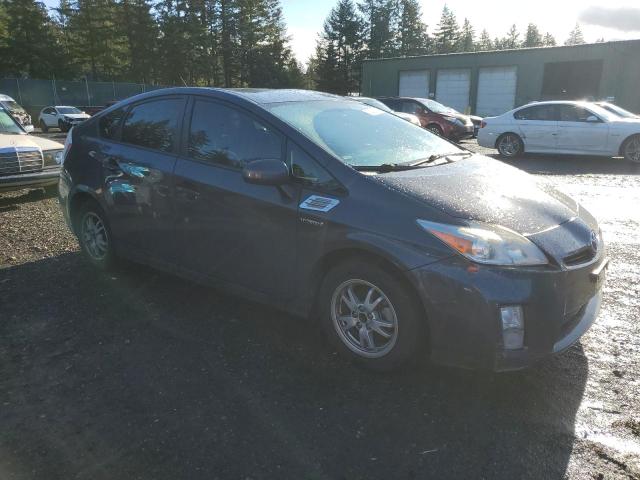 82021594-2010-toyota-prius_4