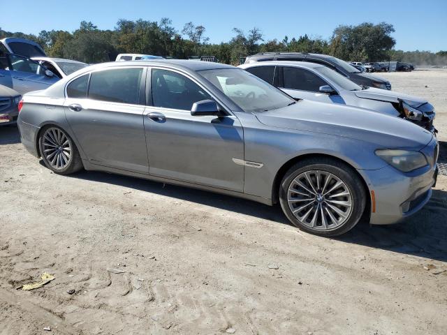 82028234-2012-bmw-7-series_4