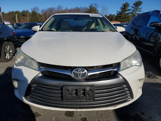 82030403-2015-toyota-camry_5