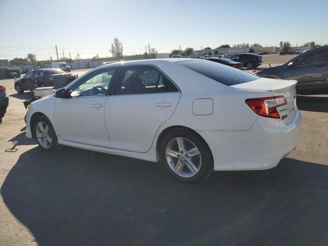 82046344-2012-toyota-camry_2