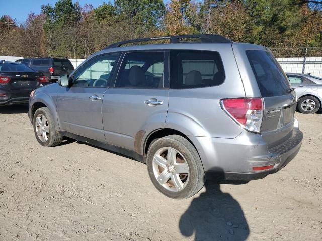 82053084-2010-subaru-forester_2