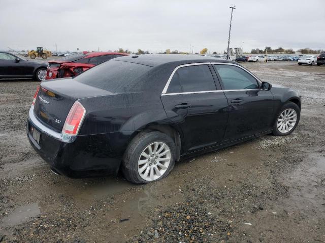 82059274-2014-chrysler-300_3