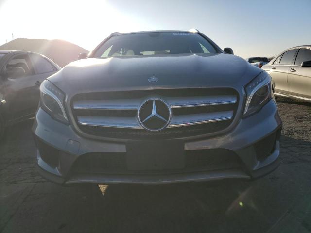 82059624-2015-mercedes-benz-gla-class_5