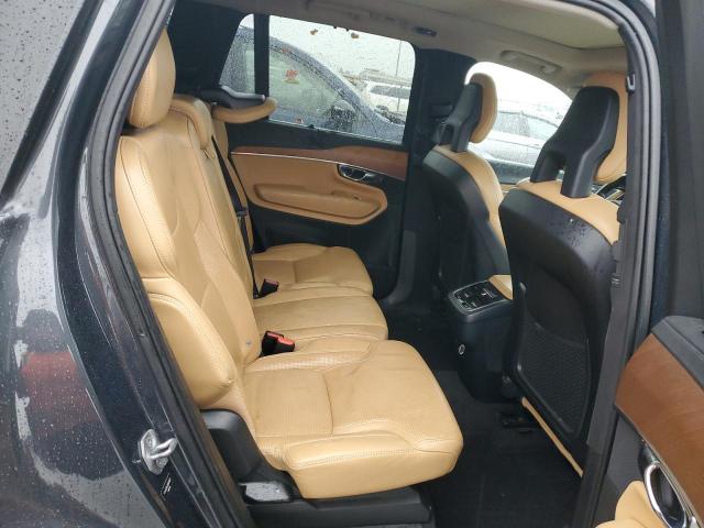 82060004-2016-volvo-xc90_11