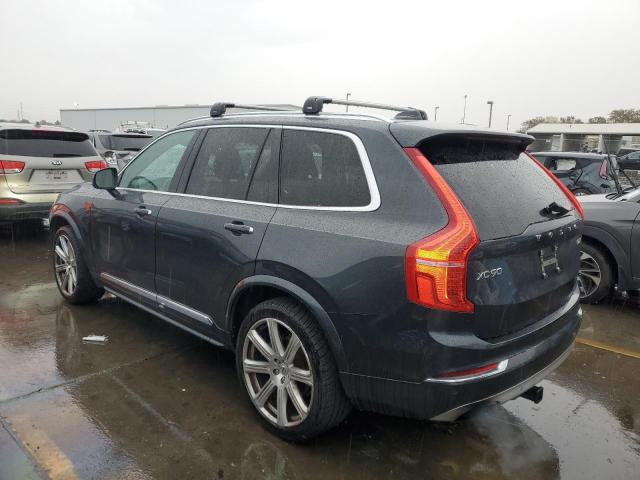 82060004-2016-volvo-xc90_2