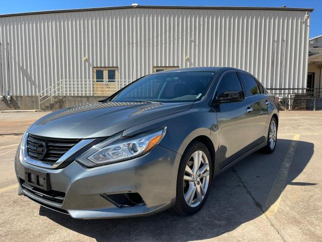 82061084-2017-nissan-altima_2