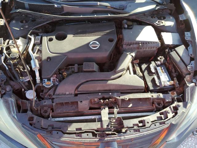 82101664-2013-nissan-altima_11