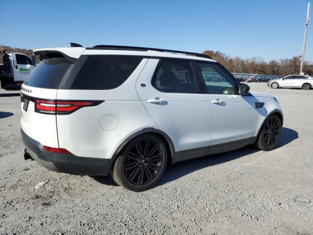 82135784-2017-land-rover-discovery_3