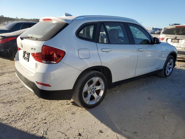 82148674-2015-bmw-x1_3