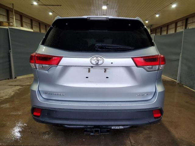 82167524-2018-toyota-highlander_6