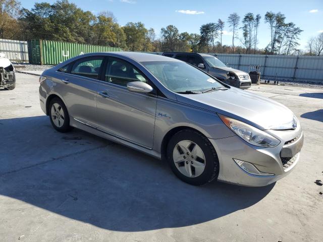 82192754-2012-hyundai-sonata_4