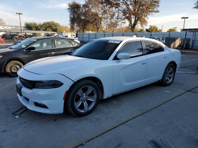 82195174-2015-dodge-charger_1