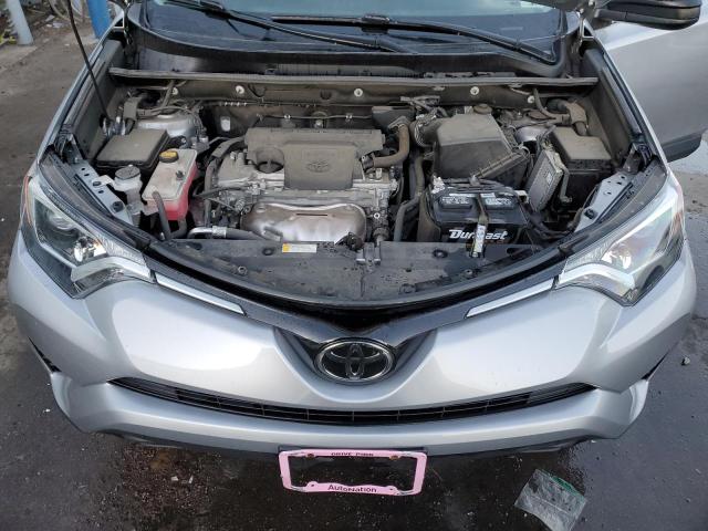 82208753-2017-toyota-rav4_12