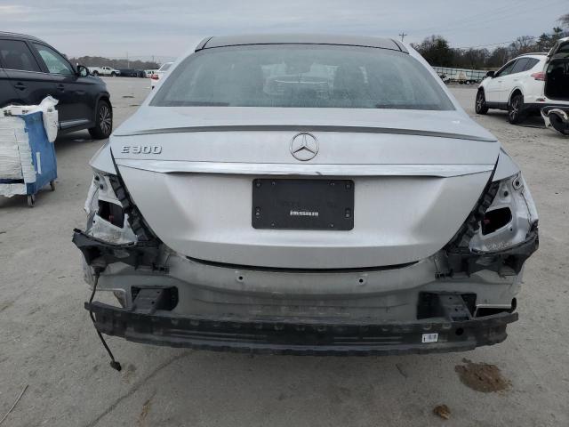 82218104-2017-mercedes-benz-e-class_6