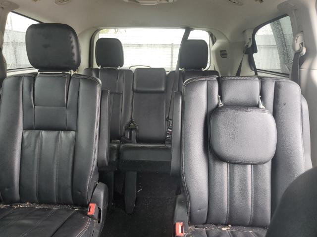 82232464-2015-chrysler-minivan_10