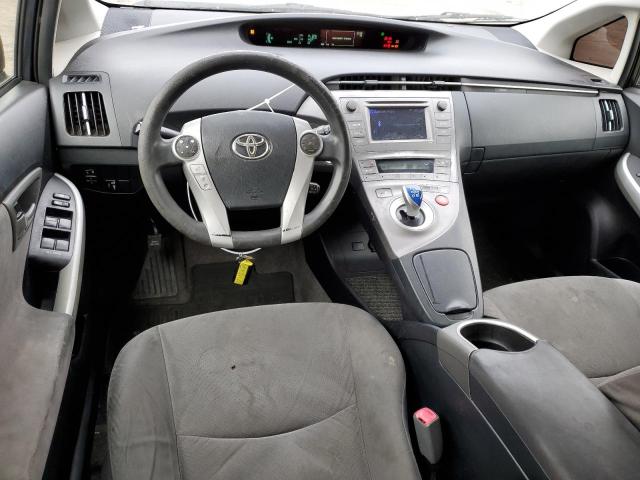 82248494-2013-toyota-prius_8