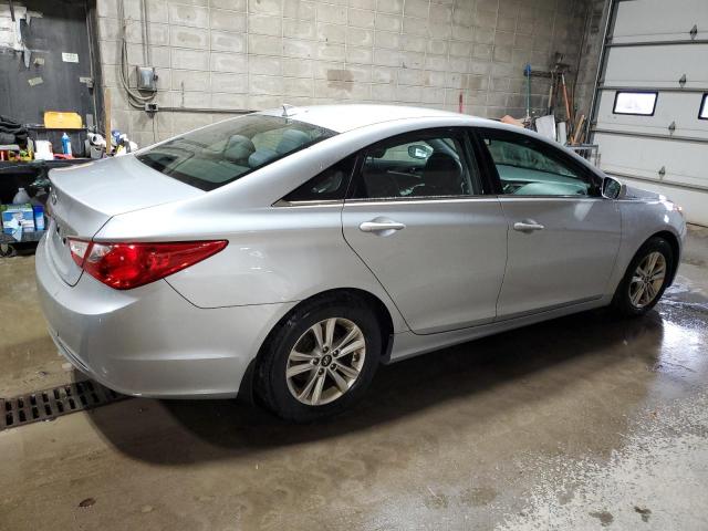 82258434-2013-hyundai-sonata_3