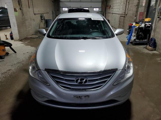 82258434-2013-hyundai-sonata_5