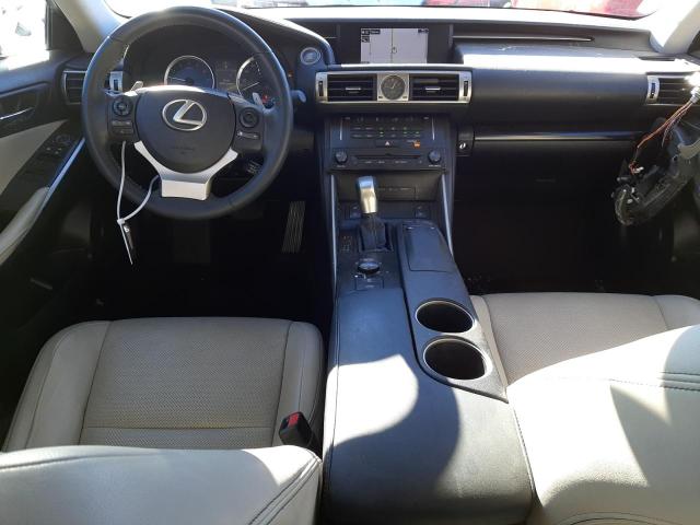 82285643-2014-lexus-is_8