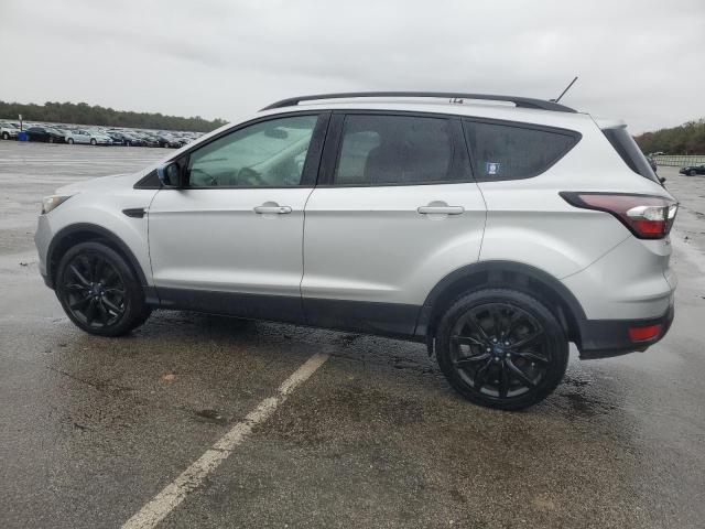 82295564-2018-ford-escape_2