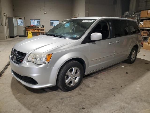 82297884-2012-dodge-caravan_1