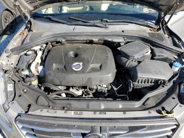 82315914-2015-volvo-xc60_12