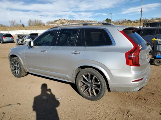 82320404-2017-volvo-xc90_2