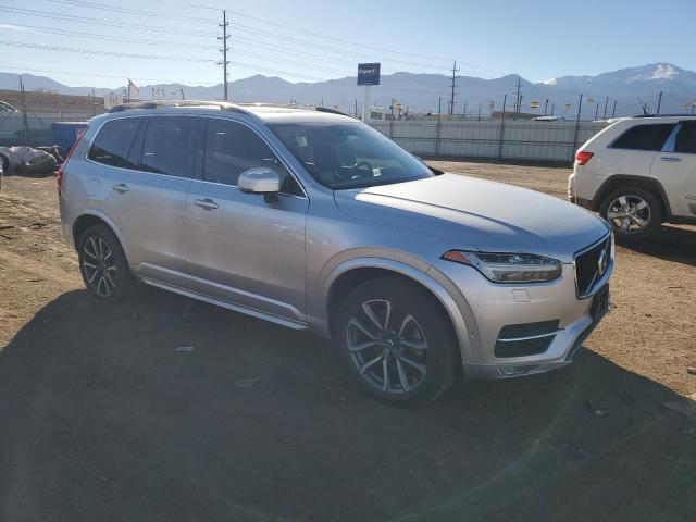 82320404-2017-volvo-xc90_4